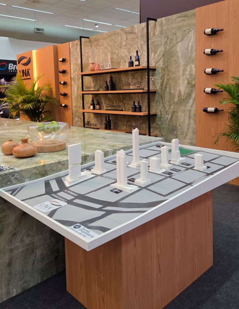 Visite o stand da UNA na Construimóveis 2025